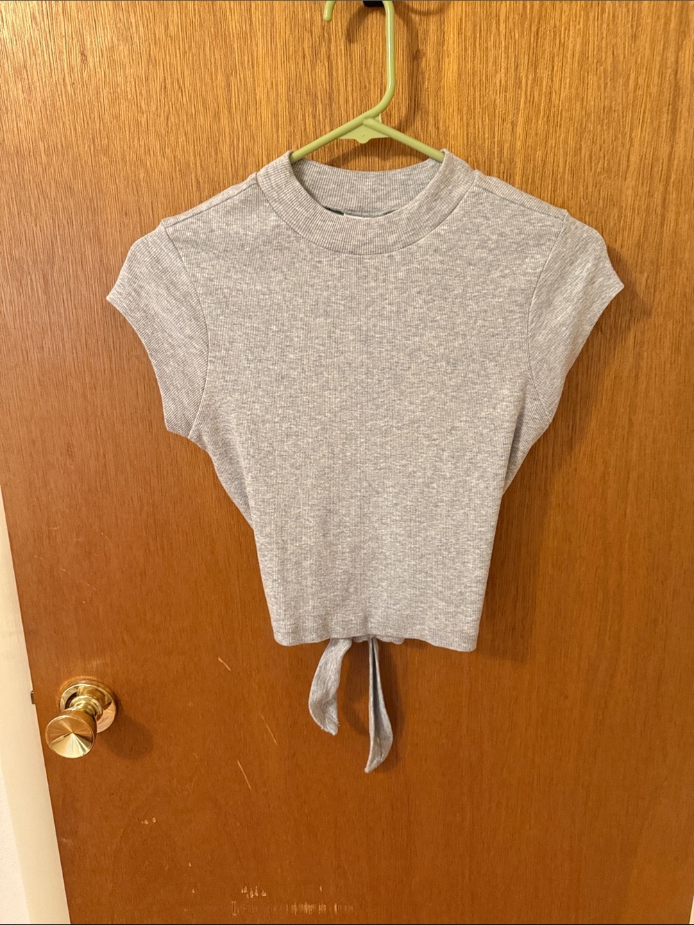 Abound Gray Tie-Front Short Sleeve Crop Top